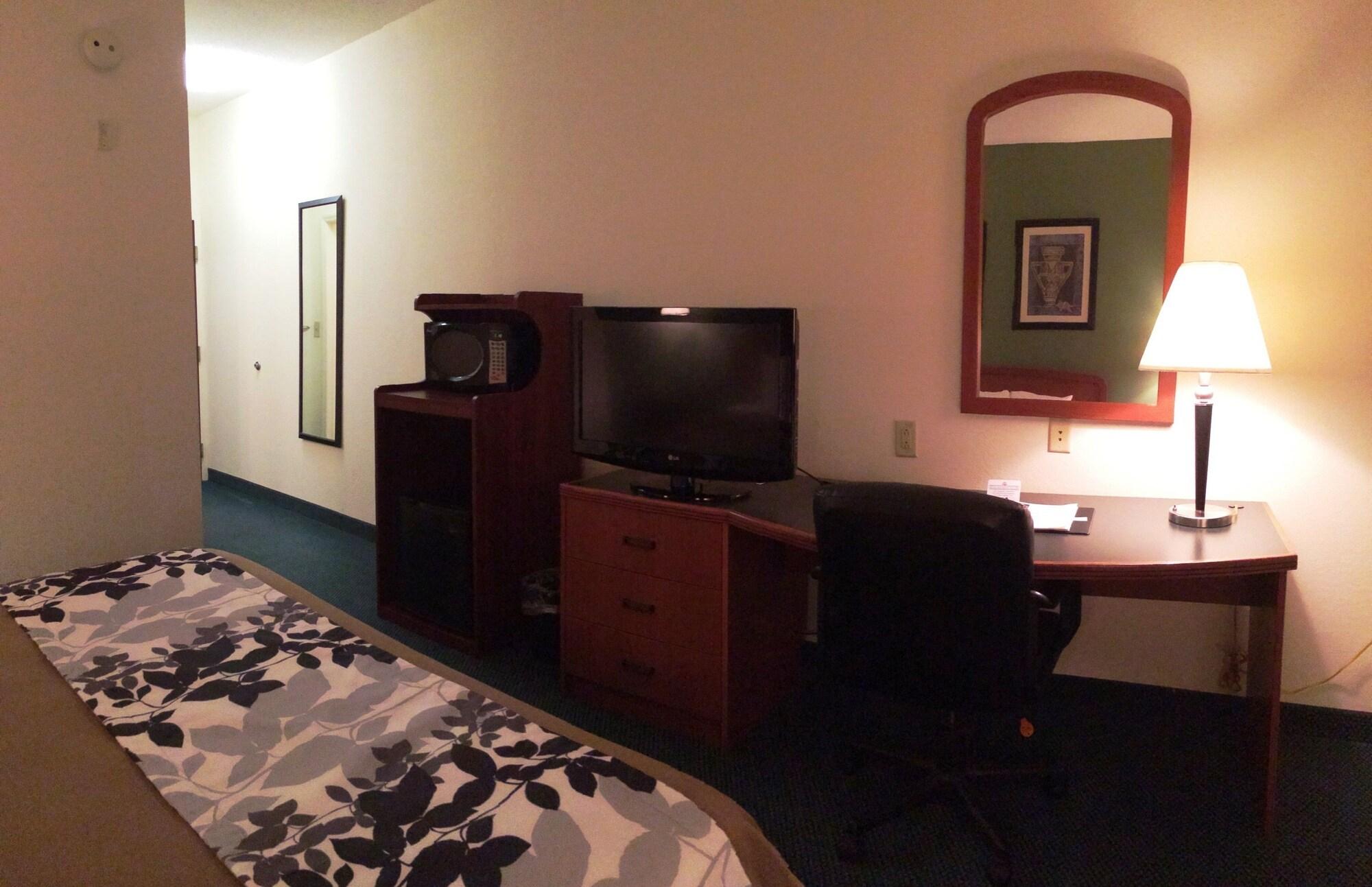 Sleep Inn & Suites Danville Hwy 58 Esterno foto