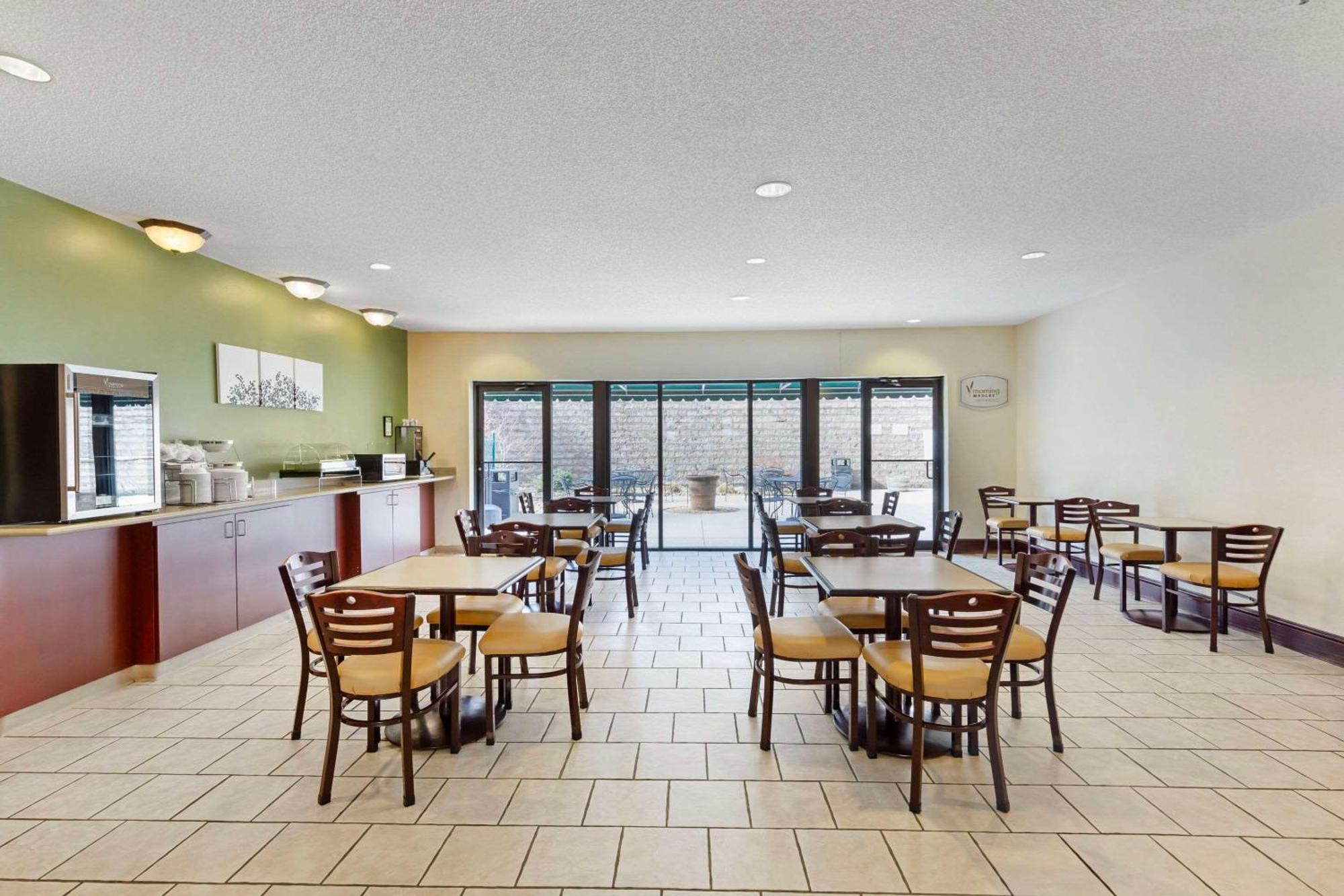 Sleep Inn & Suites Danville Hwy 58 Esterno foto